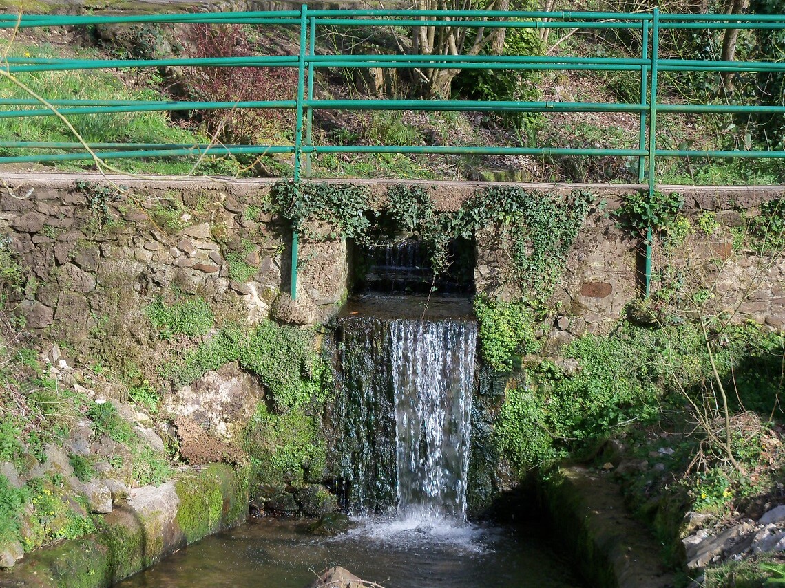 Glen green bridge waterfall