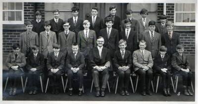 Mr Moulding's class 5S 1967/68