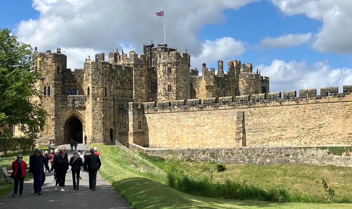 Alnwick Castle_Ray