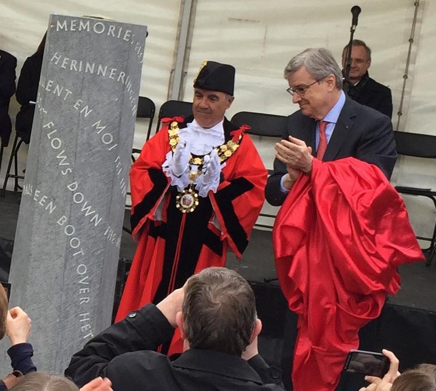 Belgian Ambassador His Excellence Guy Touveroy and Mayor of the London Borough of Richmond upon Thames ,David Linnett, unveiled the Richmond and Twickenham First World War Memorial on 1st April 2017.