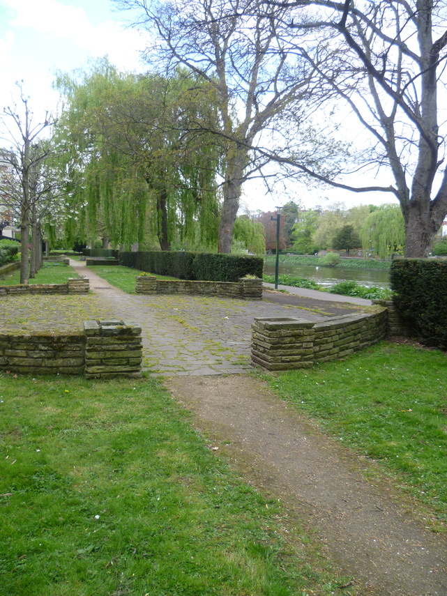 Warren Gardens.Marquee site