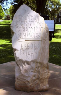 Linen workers' memorial seat