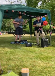 Barry and Ashley - our guest musicians 
