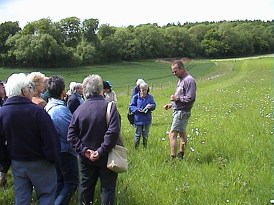 Ian Waller of Hampden Bottom Farm talking to members, 18th May, 2008