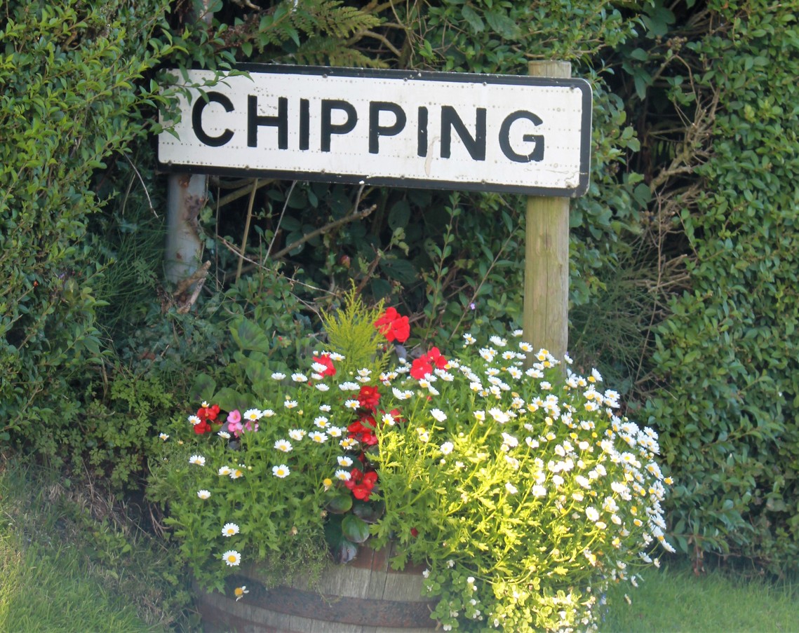 Chipping Sign