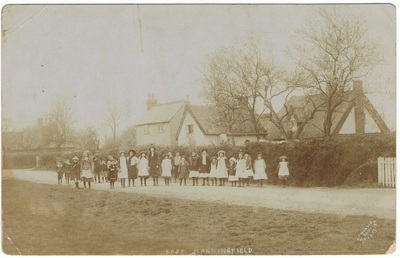 Cottages on the Tye