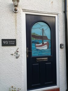 Queen Street showing Staine Glass front door