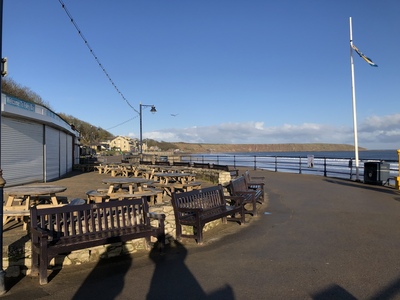 Royal Parade Shops and Cafe