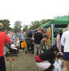 crowds at the stalls