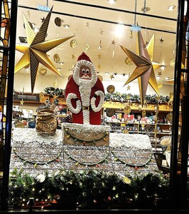 Santa's Chimney, Betty's