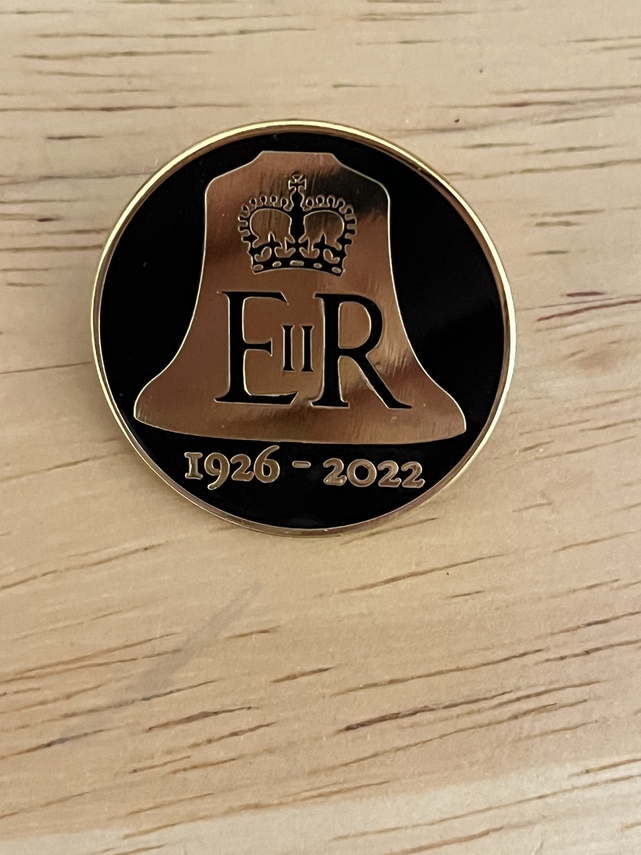 Commemorative Badge for H M Queen Elizabeth II