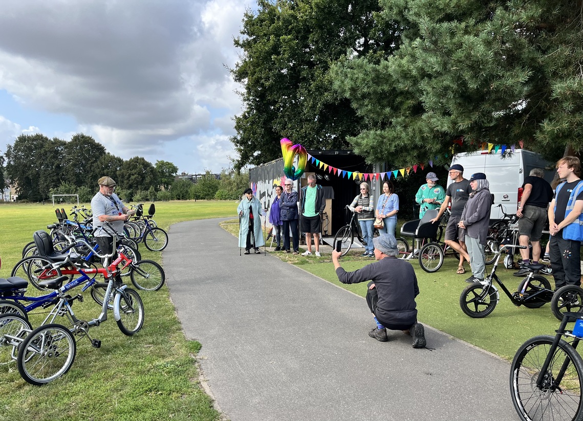 Group with inclusive cycles