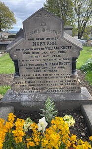 The Knott family - after