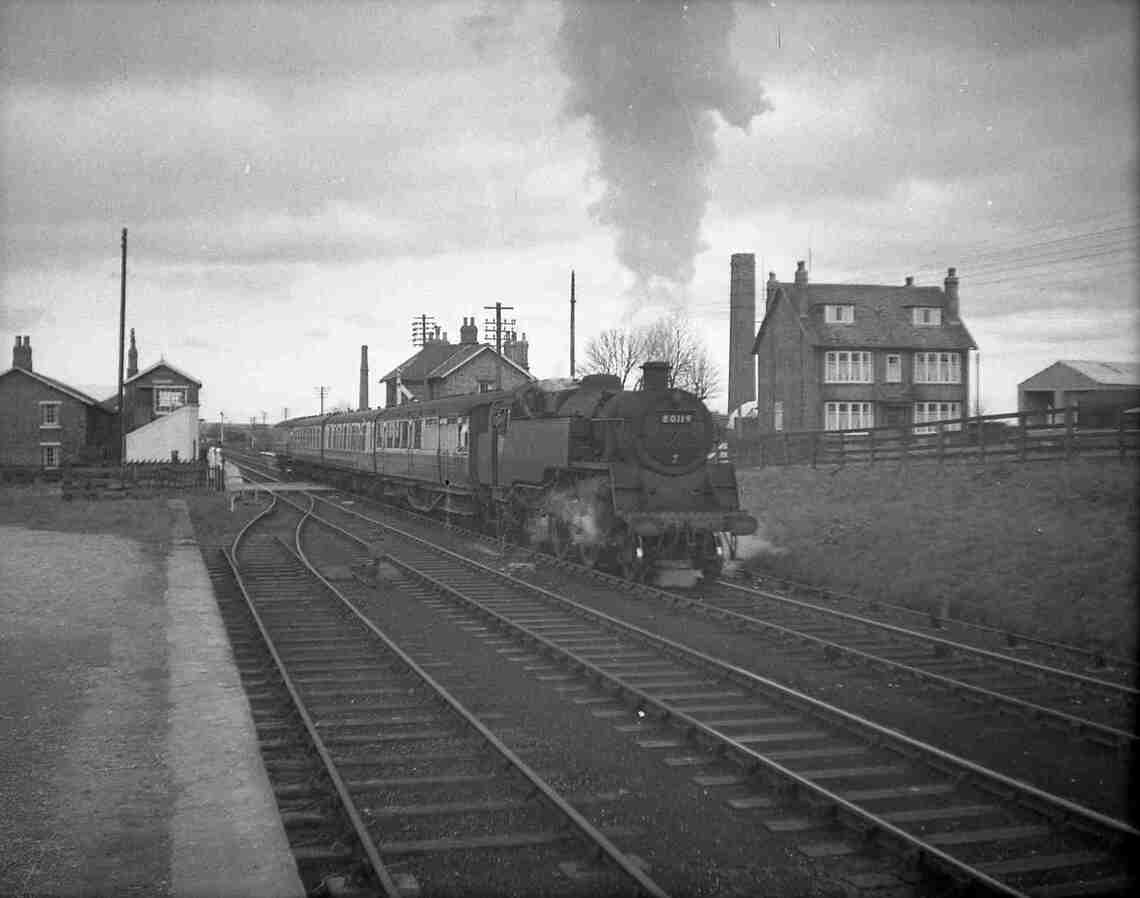 1950&#39;s 4MT Locomotive 80119 at Hunmanby