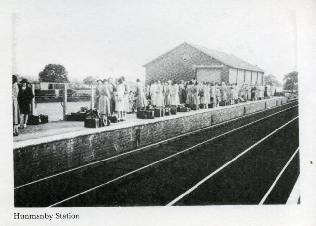1950's Hunmanby Railway Station busy with Hunmanby Hall School returning home
