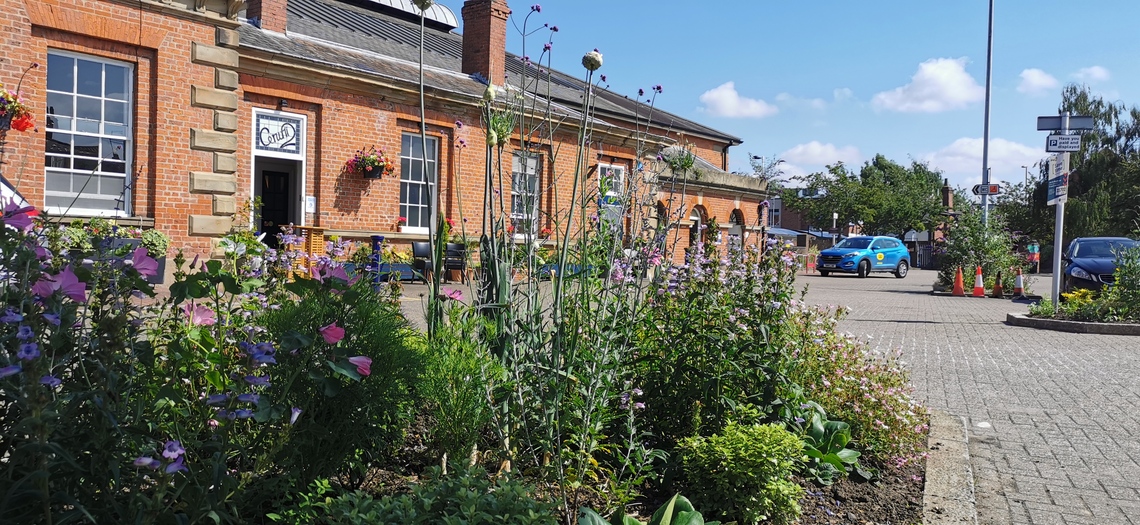 Beverley in Bloom, Front of the station, July 2021