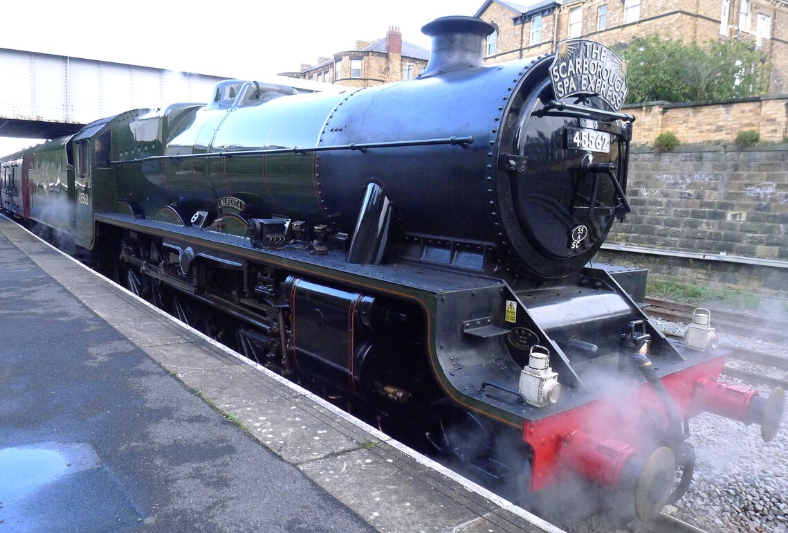Charter Trains last Scarborough Spa Express of 2020, prepares to leave Scarborough