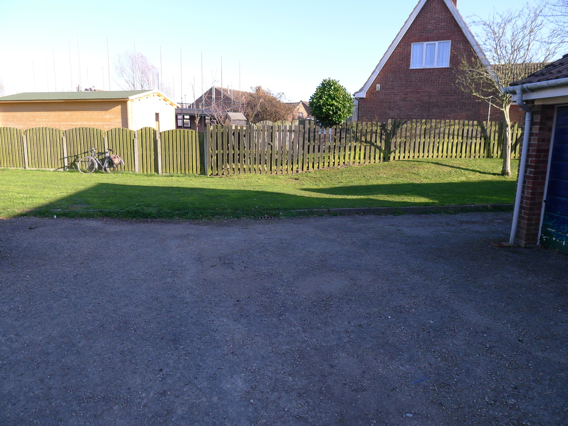Constable Road Garage Site to 'Green Lane' footpath, Hunmanby