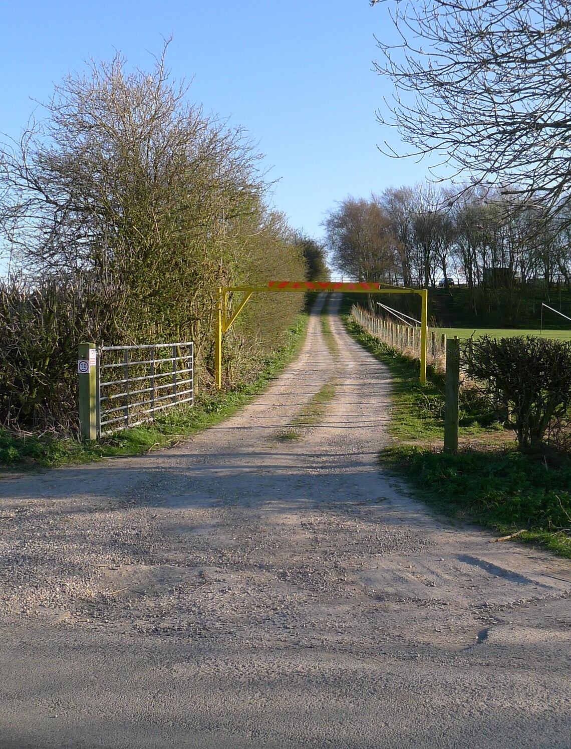 Sands Lane footpath to Hunmanby Allotments
