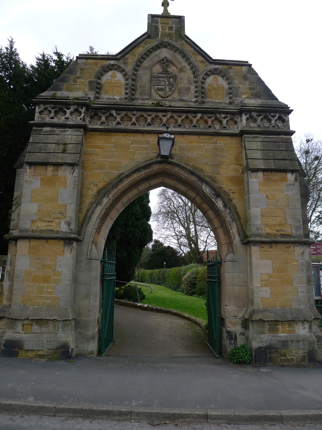 Admiral's Arch, Church Hill to All Saints Churchyard footpath, Hunmanby