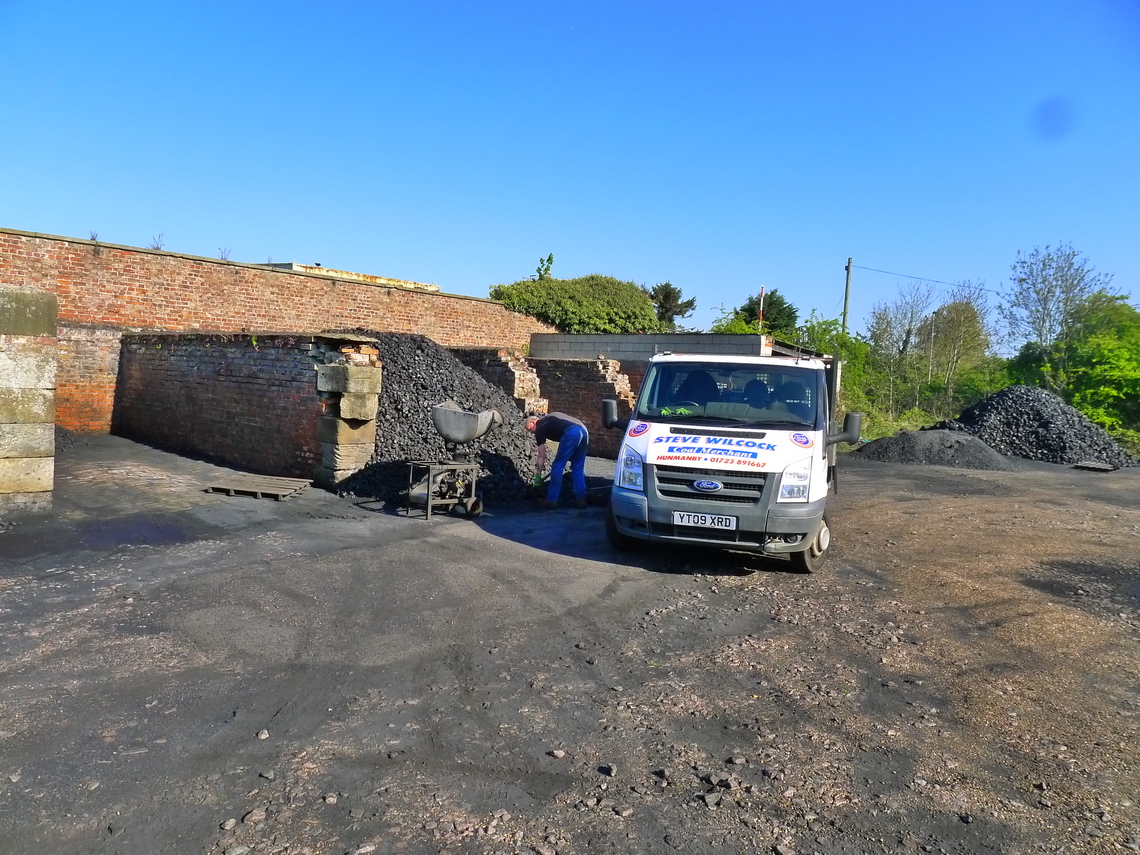 Steve working in the Tradional Coal Yard, Sands Lane, Hunmanby
