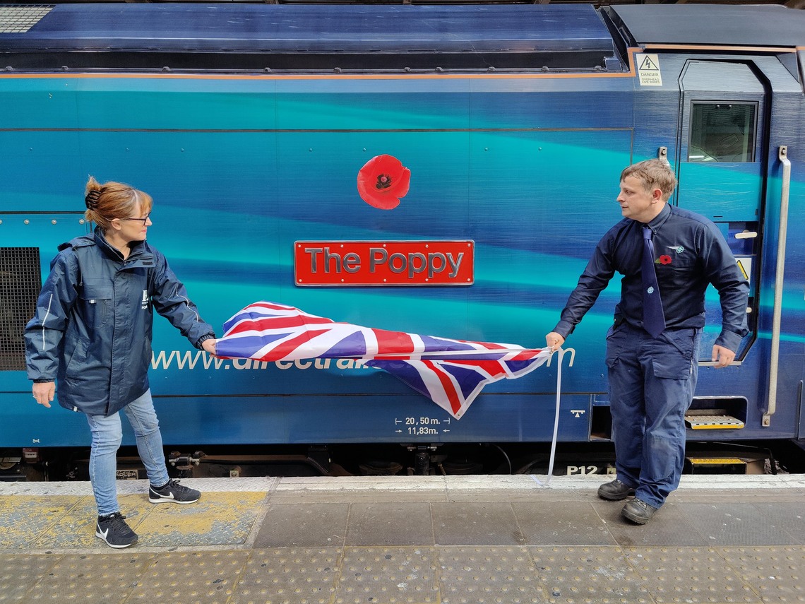 The Poppy, Jane Ayres and David Poynter unveil the name plate