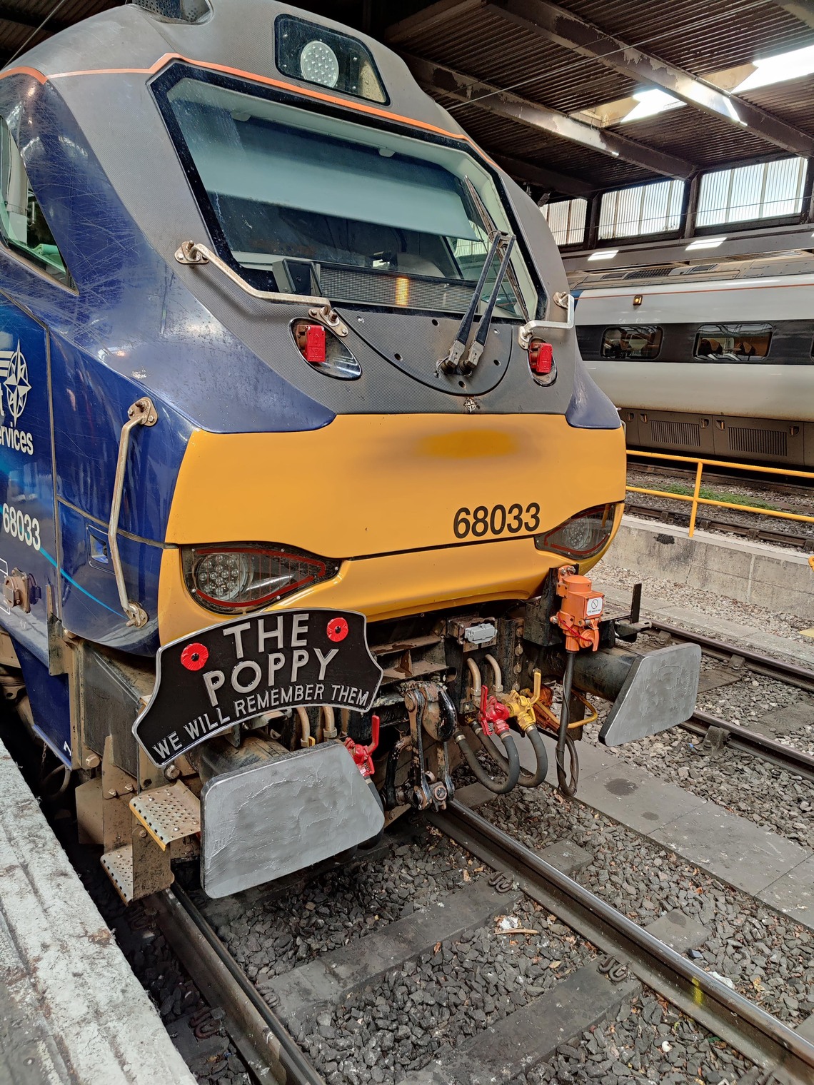 The Poppy, Loco 68033 with headboard