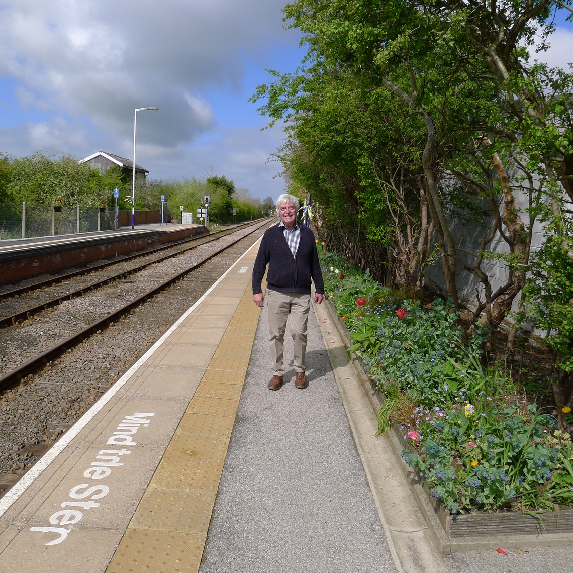 Long Border on Platform 1 at Hunmanby Railway Station
