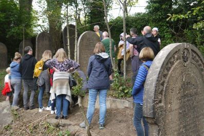Loxley Cemetery Open Day tour