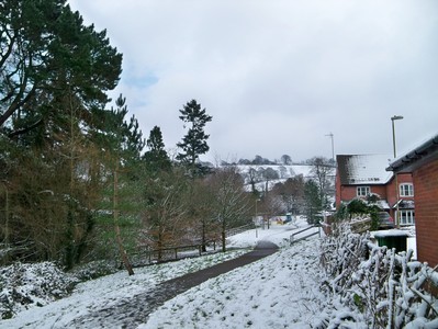 Near Glen Farm Crescent