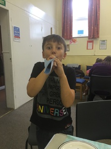 blow your own trumpet