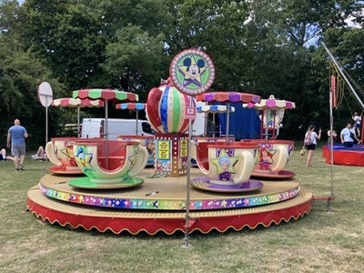 The Spinning Teacups