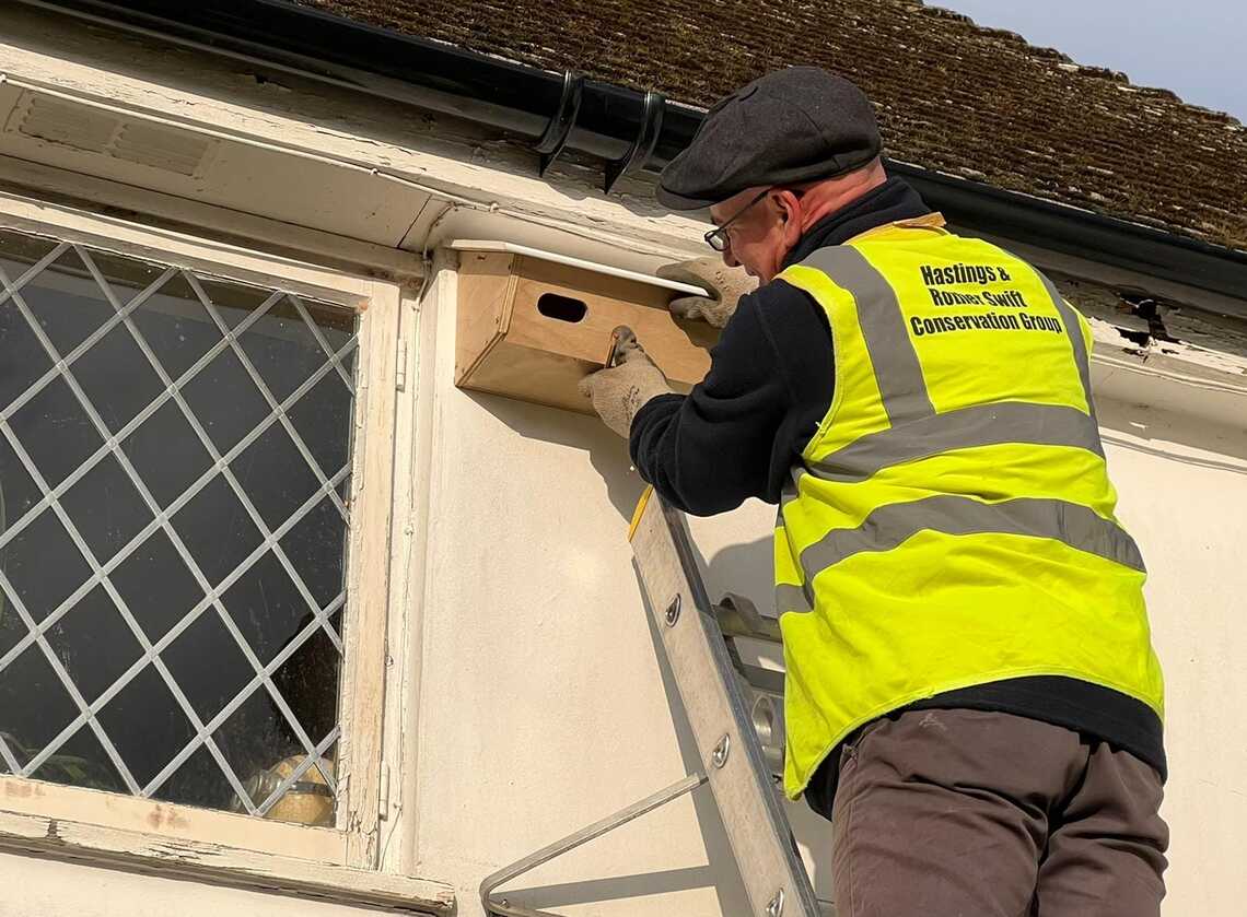 15.1.22 Staplecross Ian installing 4 boxes