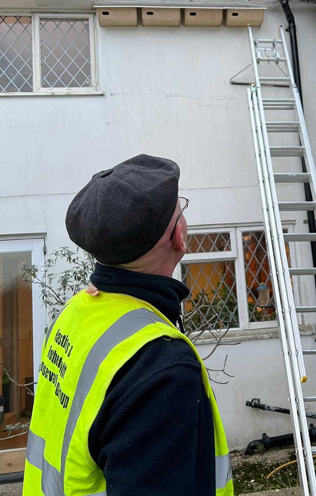 15.1.22 Staplecross installation with Ian & ladders to access