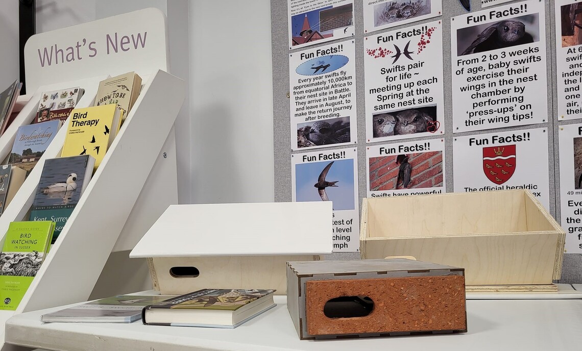 Battle library display table crop