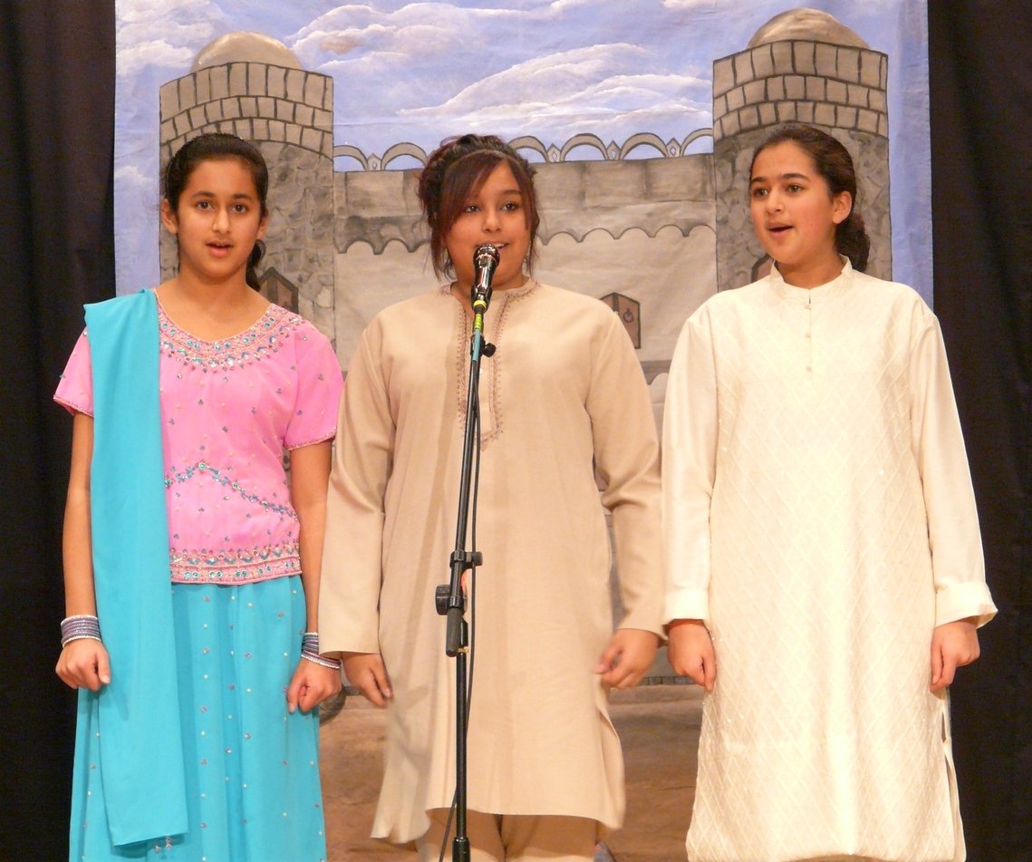 Poem- 'Kaam Ki Baathe'