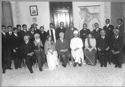 GATHERING  OF INDIANS AT SHAMAJI'S HOUSE IN PARIS