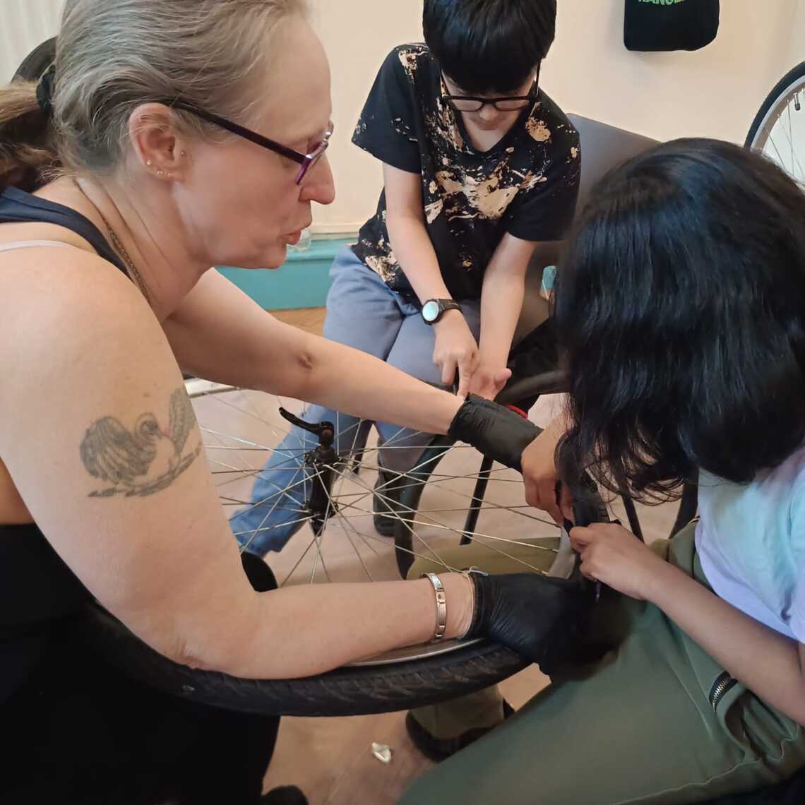 B3 - reseating the inner tube