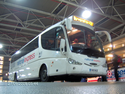 420 London Victoria to Birmingham Oxford Street. National Express NXL22 YN05WJO.