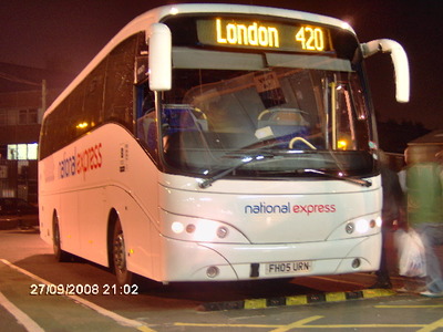 420 Oxford Street to Victoria. National Express NXVC1 FH05URN.