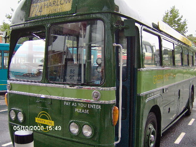 724 to Amersham. Private RF218 MLL818.