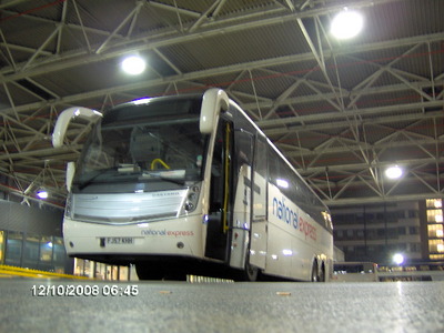 420 London Victoria Coach Station to Birmingham Oxford Street Coach Station.