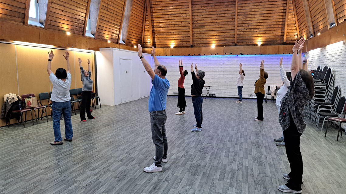 stretching class in action 01