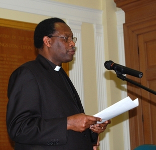 Rev Munyaneza