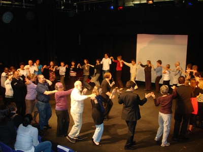 the LWOP concert in 2008 ended with a circle dance 