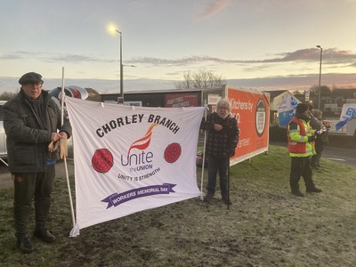 Chorley & District TUC members and Chorley Unite Branch supporting strike action on the 6 February