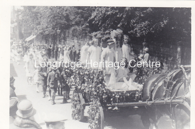 102C - Berry Lane - Club day procession - Unknown