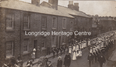 105C - Berry Lane - Club day procession passing Towneley Road - Unknown