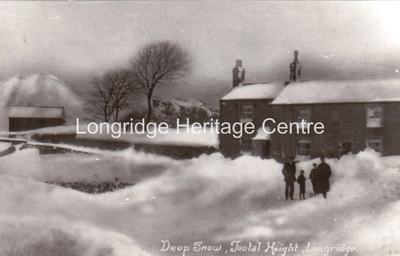 116B - Higher Road - Quarry cottages in deep snow - 1911