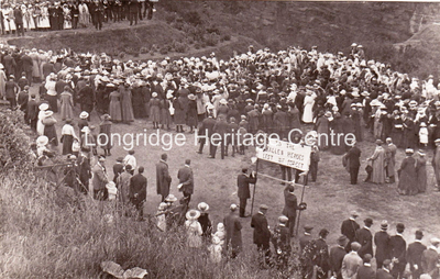 117B - Tootle Height Park - Peace thanksgiving service - 1918